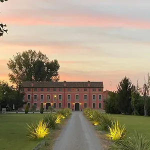 Montanarini 4*, Villarotta Italien